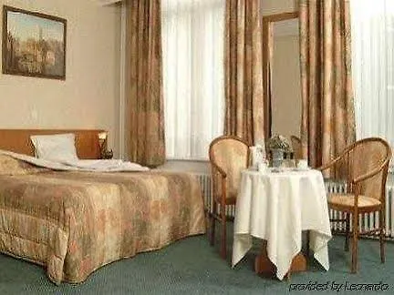 Het Gheestelic Hof By Cw Collection Hotell